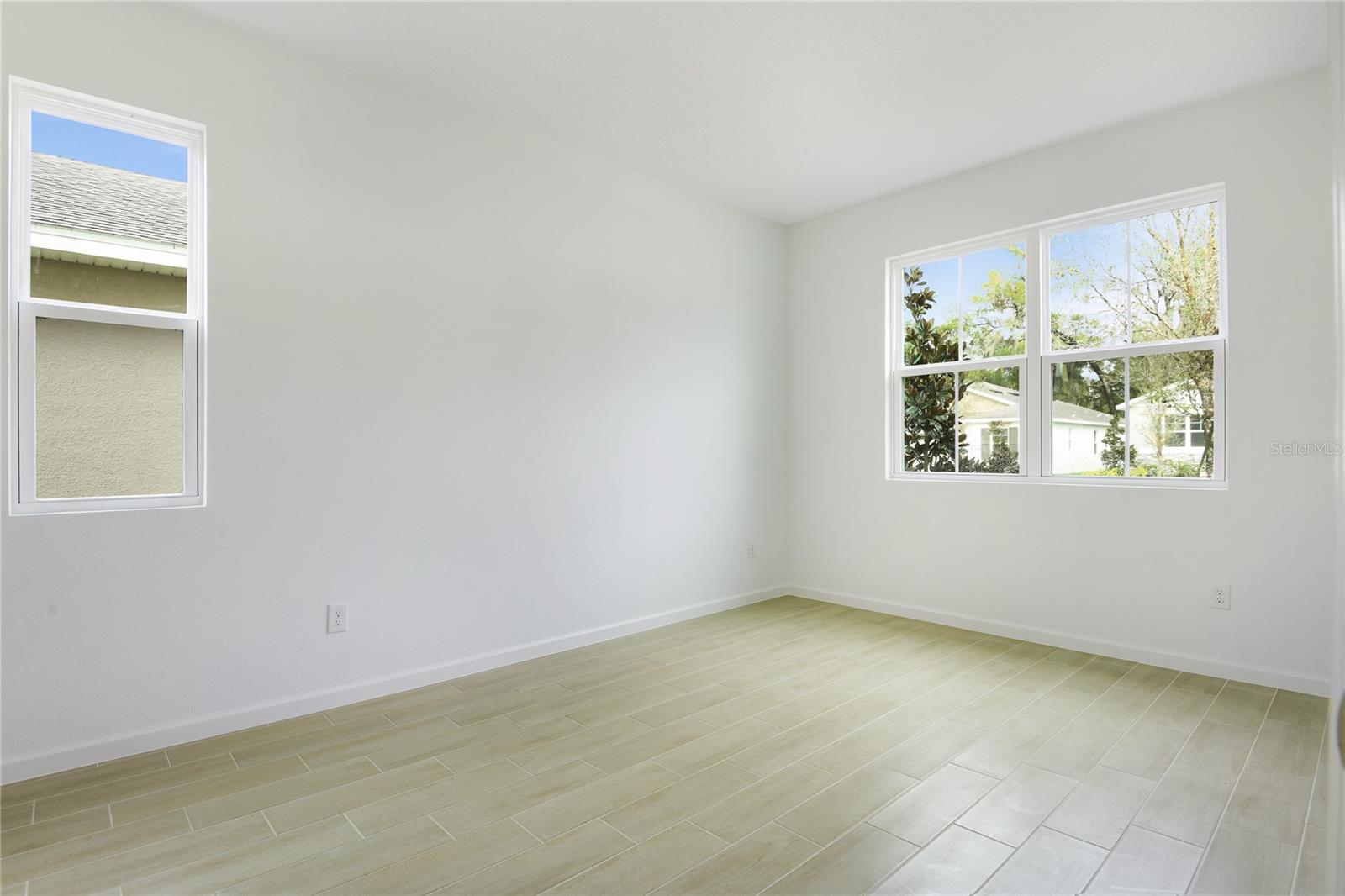 Image 7 of 20 For 334 Alexandrite Street