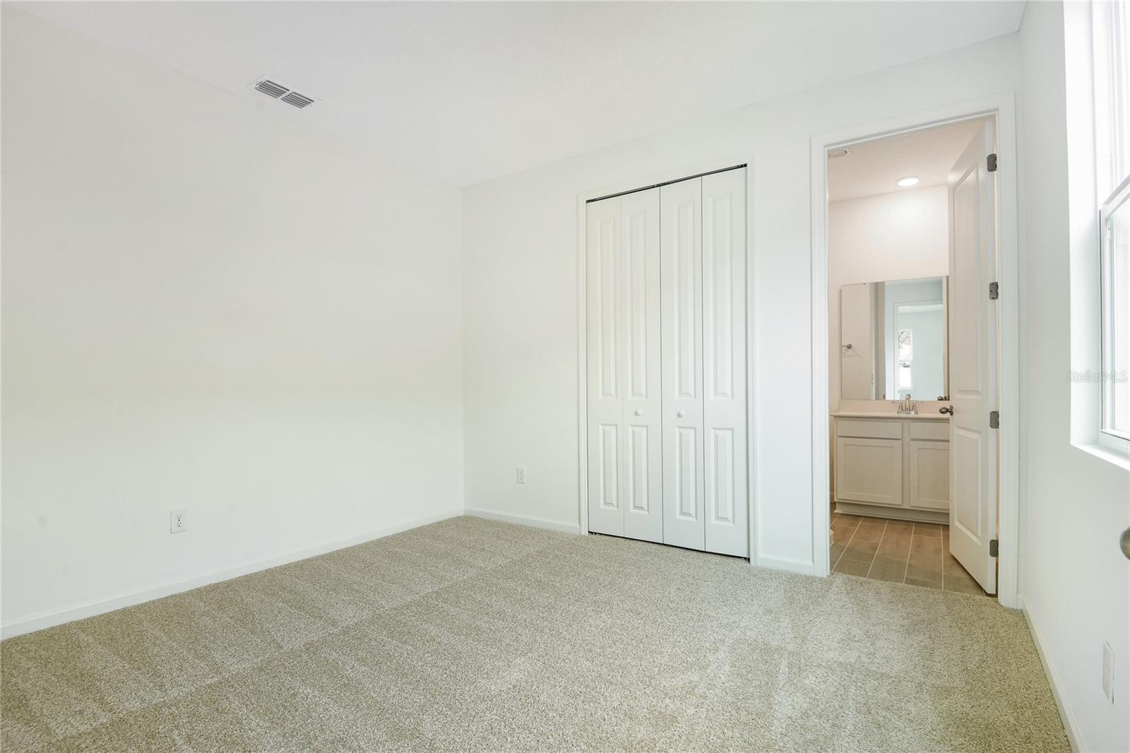 Image 8 of 20 For 334 Alexandrite Street