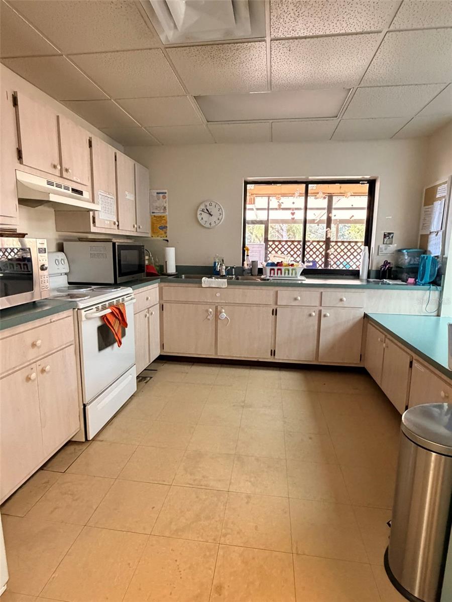 Image 21 of 28 For 13610 Learning Court