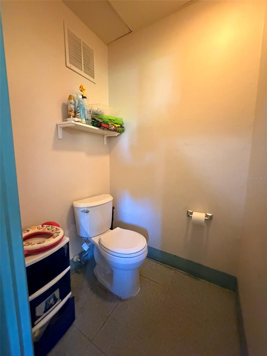 Image 24 of 28 For 13610 Learning Court