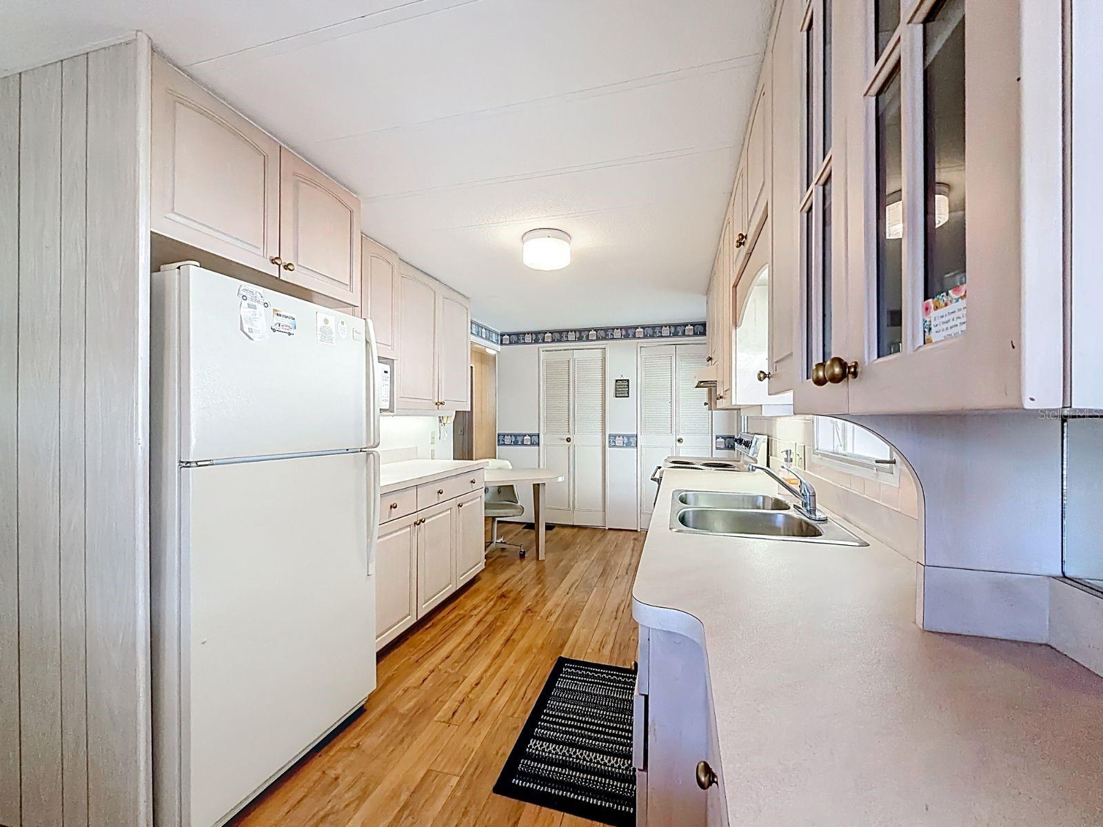 Image 12 of 23 For 1100 Belcher Road S 561