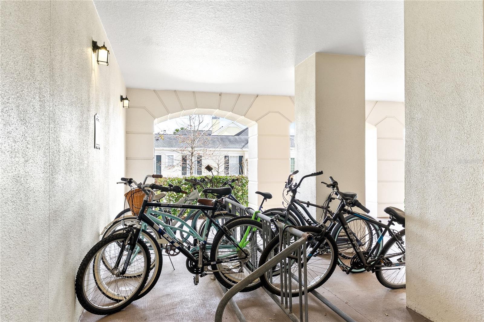 Image 13 of 21 For 239 Longview Avenue 112