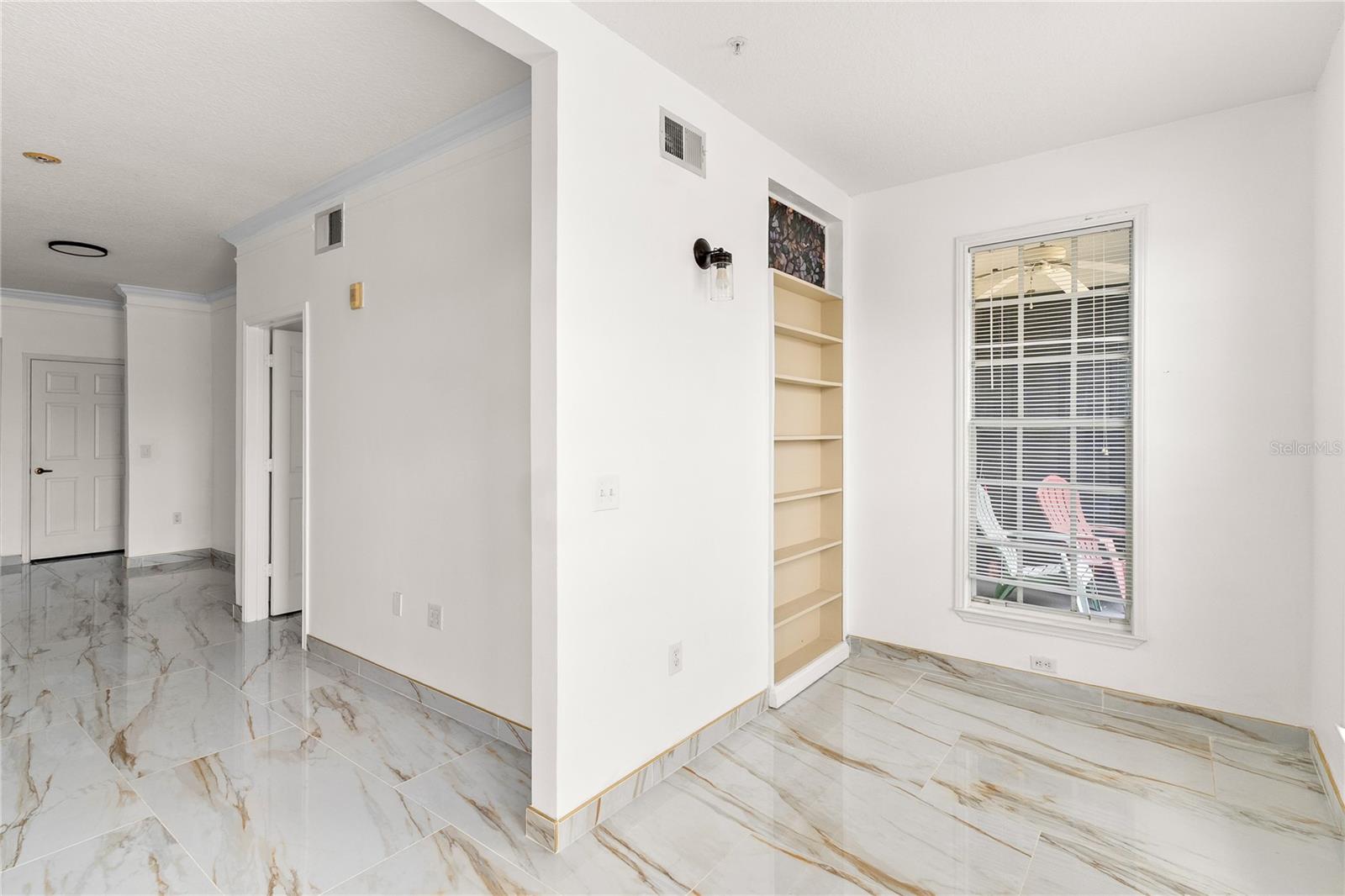 Image 3 of 21 For 239 Longview Avenue 112