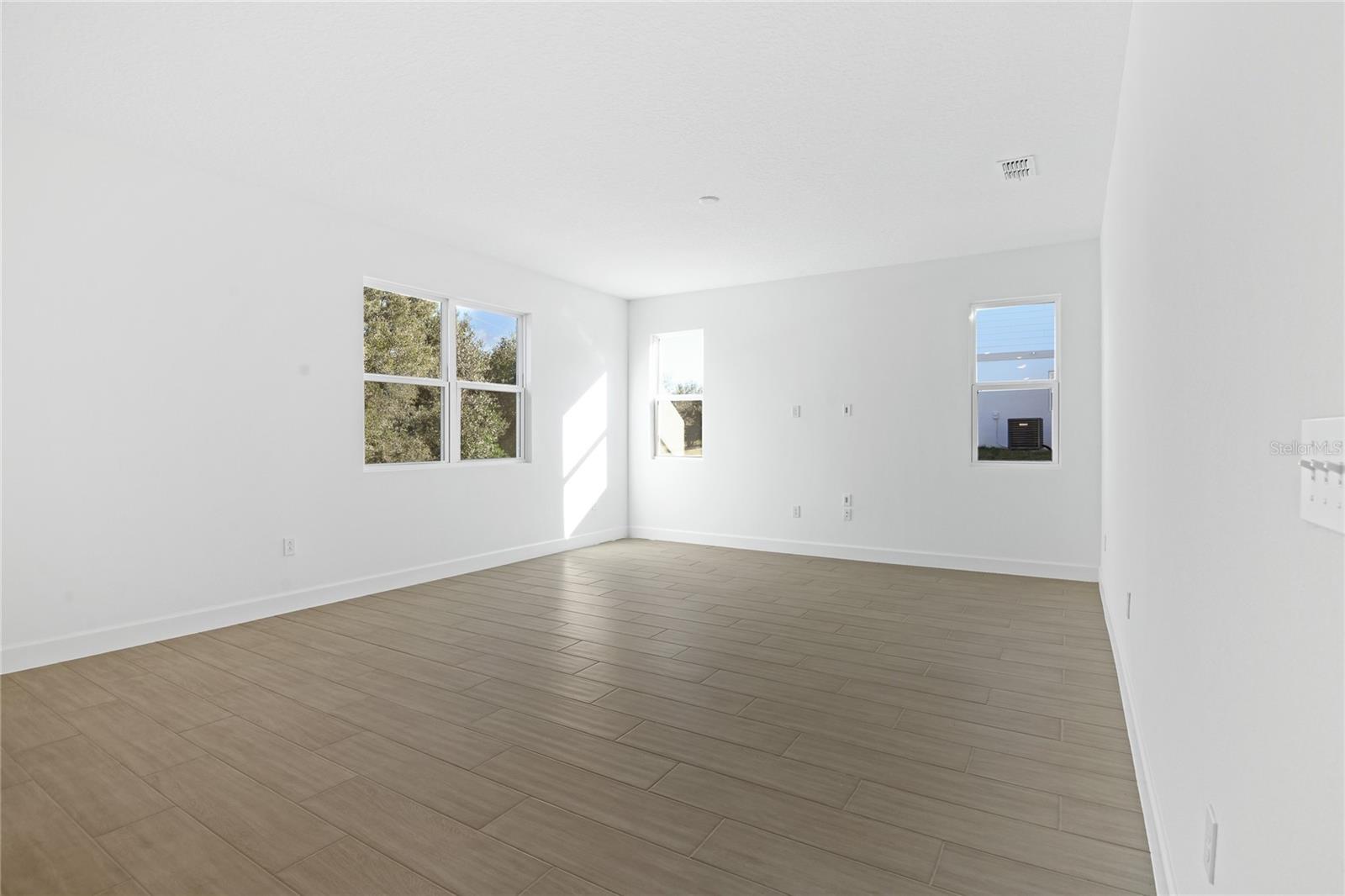 Image 7 of 18 For 756 Wekiva Ridge Drive