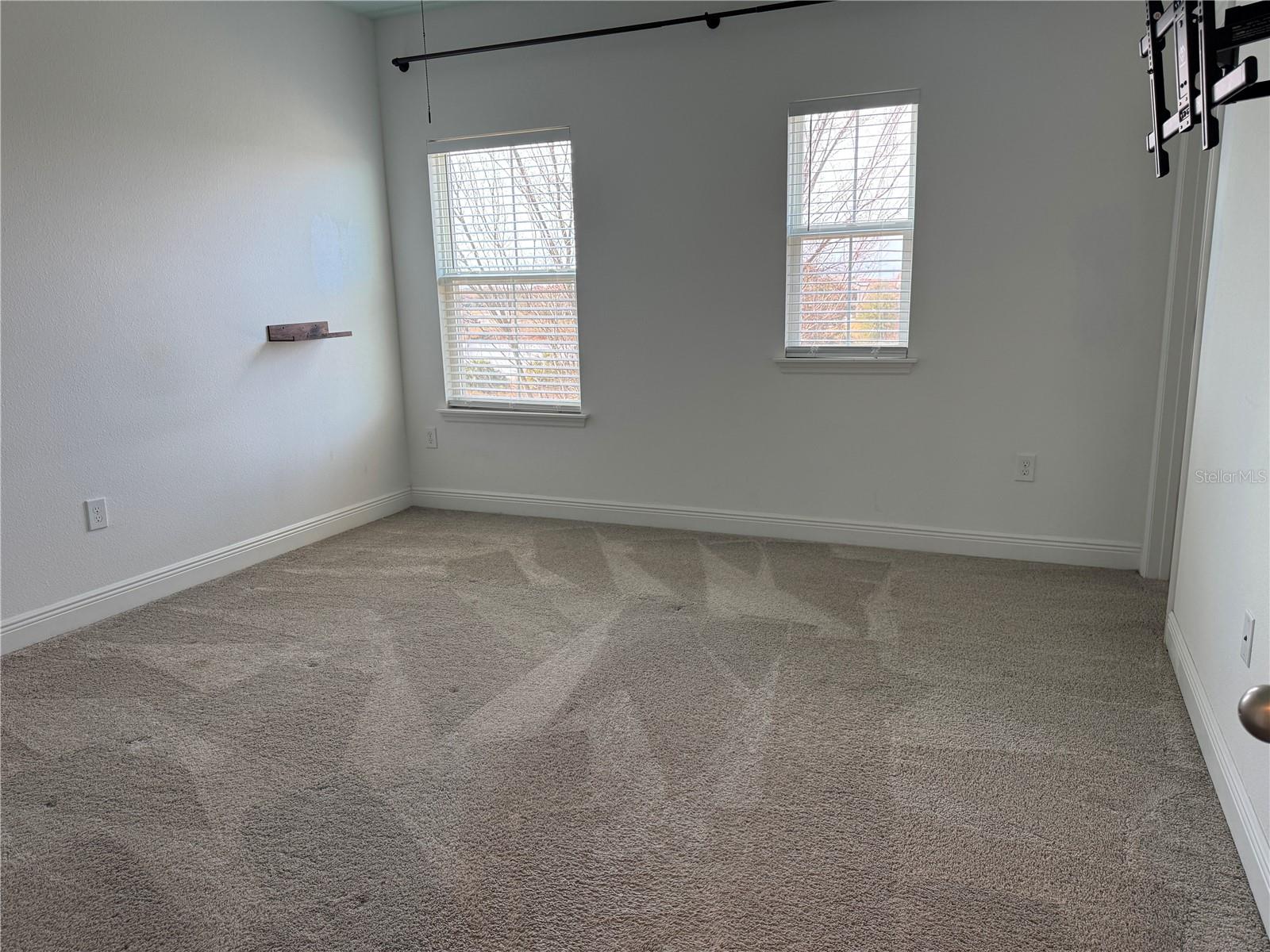 Image 18 of 40 For 9743 Amber Chestnut Way