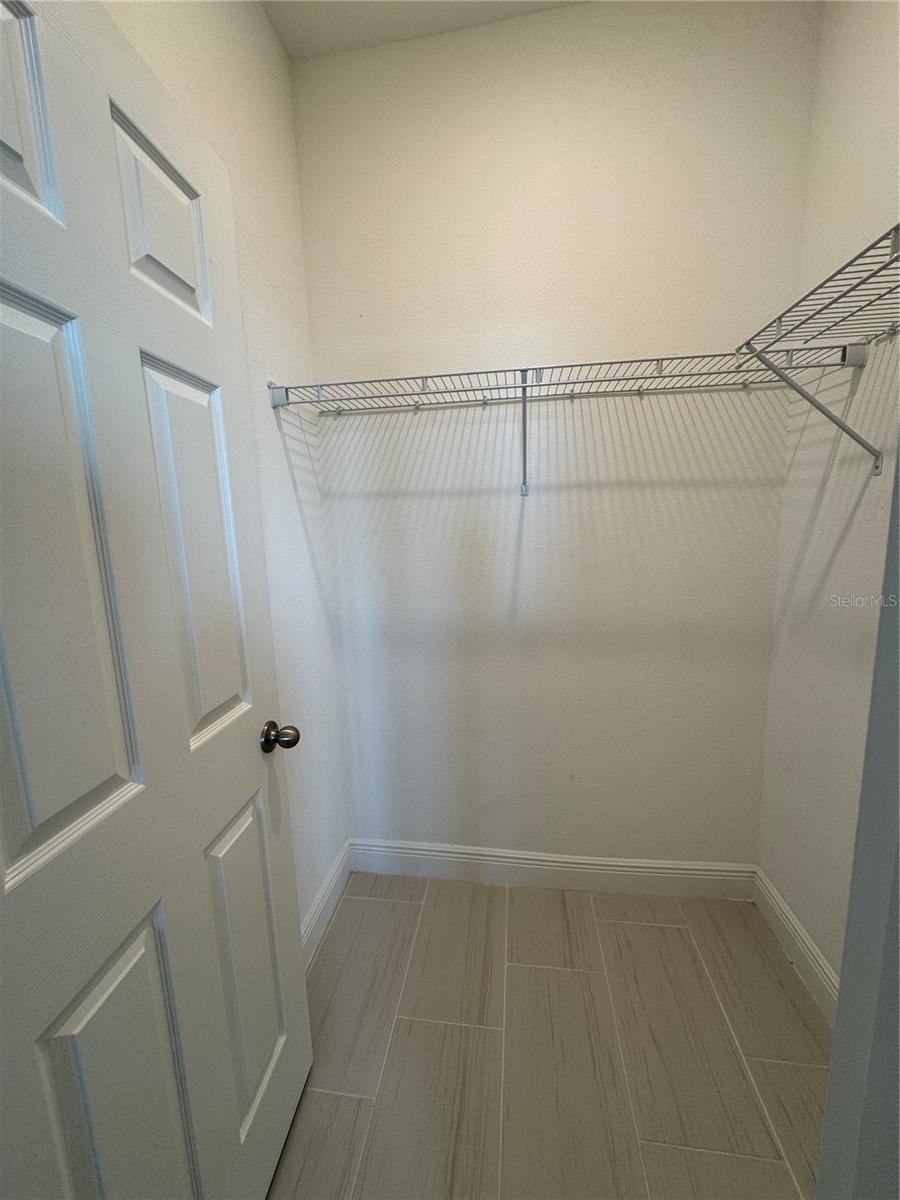 Image 5 of 40 For 9743 Amber Chestnut Way