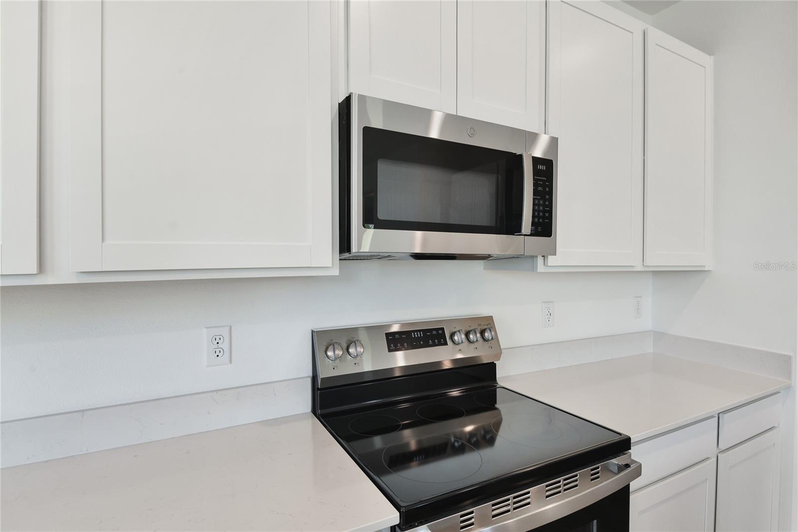 Image 6 of 17 For 1253 Daisy Hill Avenue