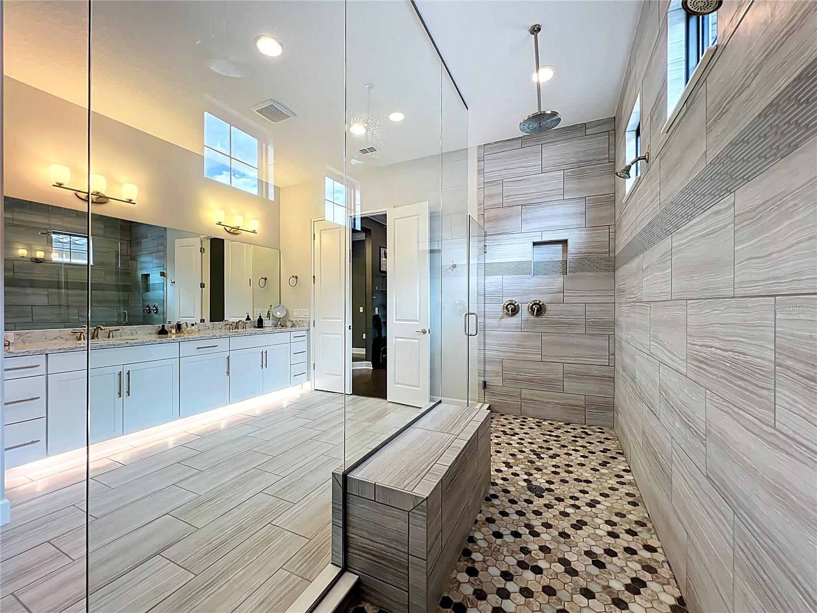 Image 49 of 93 For 8358 Via Vittoria Way