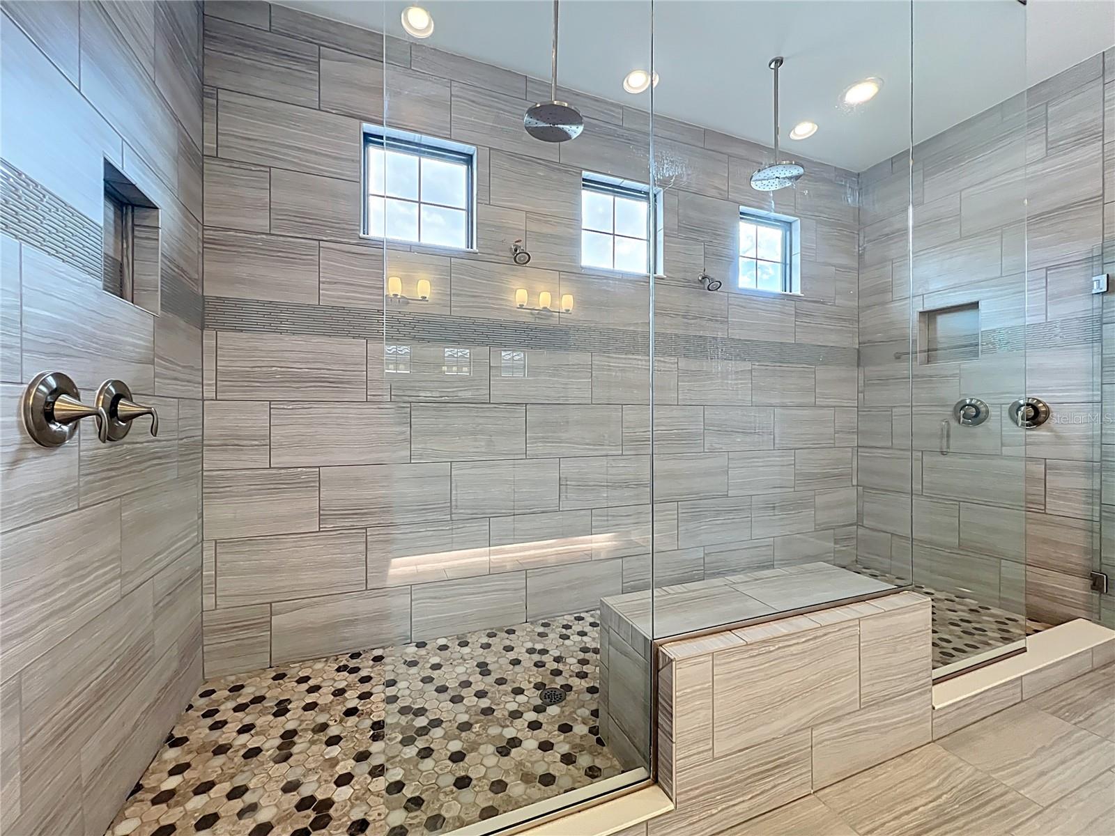 Image 50 of 93 For 8358 Via Vittoria Way