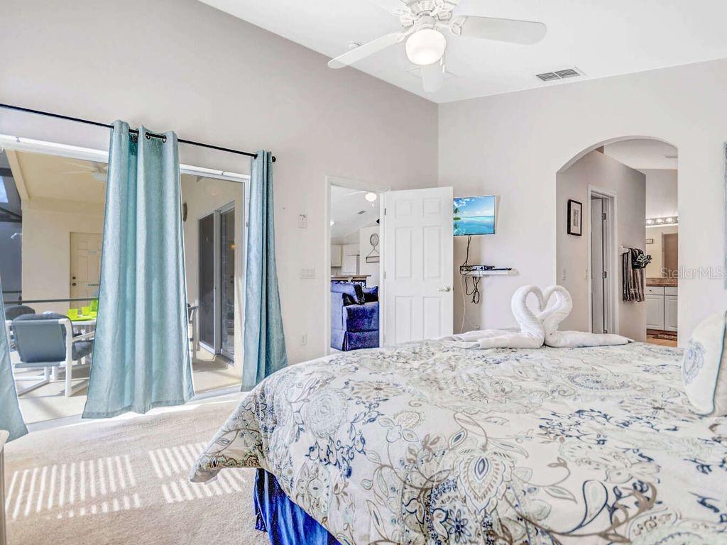 Image 9 of 26 For 321 Bridgewater Drive