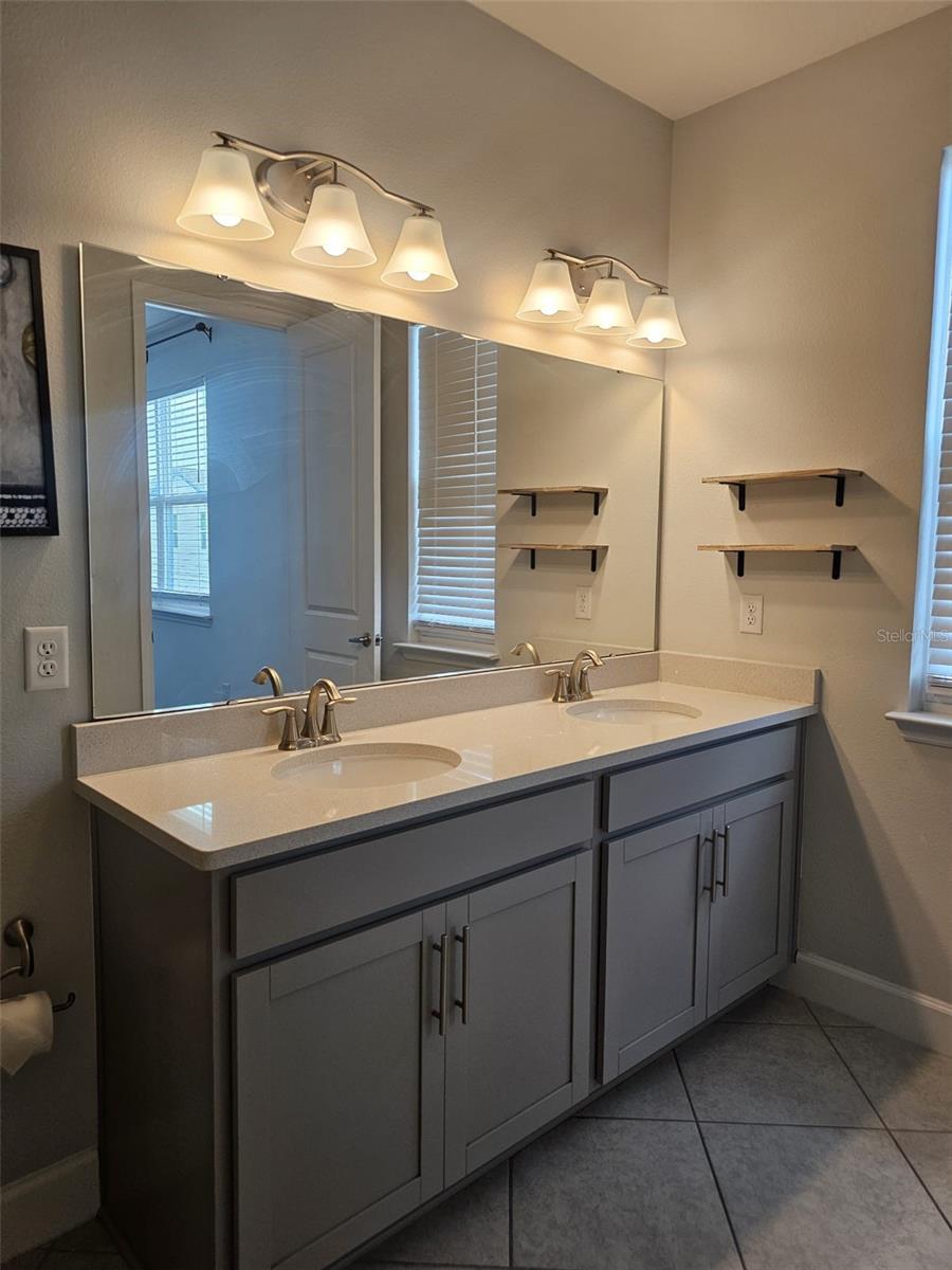 Image 42 of 56 For 3548 Tracy Vickers Alley