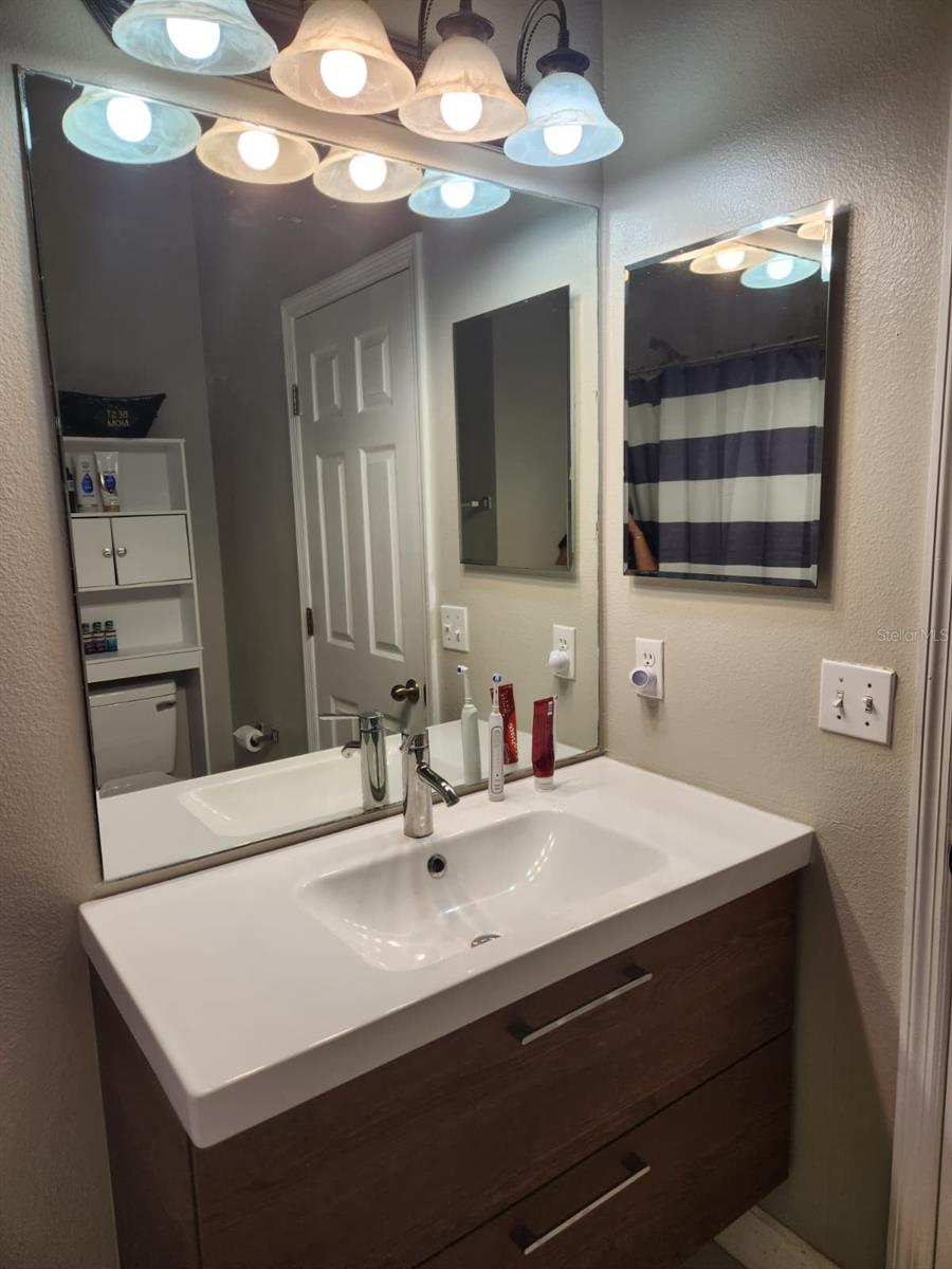 Image 6 of 11 For 17312 Silver Creek Court