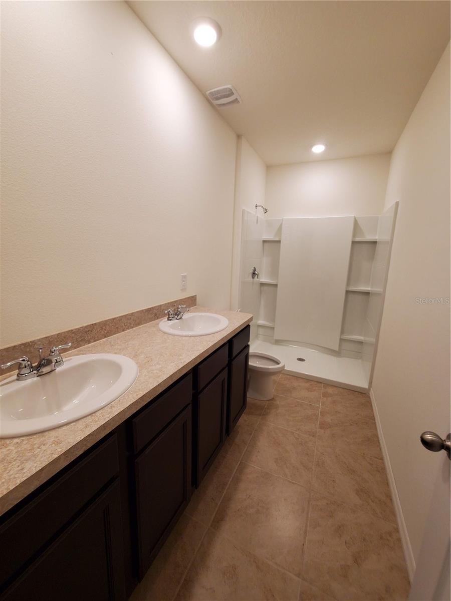 Image 9 of 12 For 366 Feltrim Reserve Boulevard