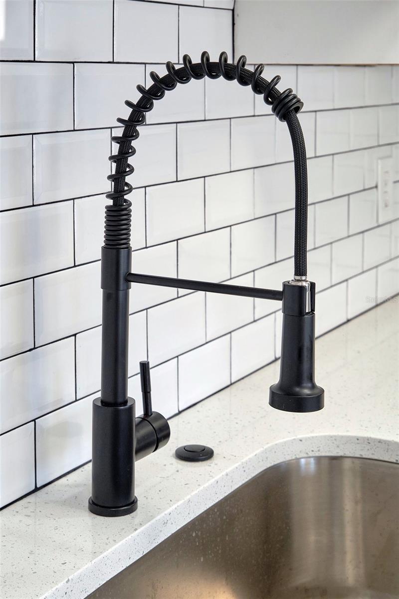 Image 8 of 47 For 2508 Oak Street