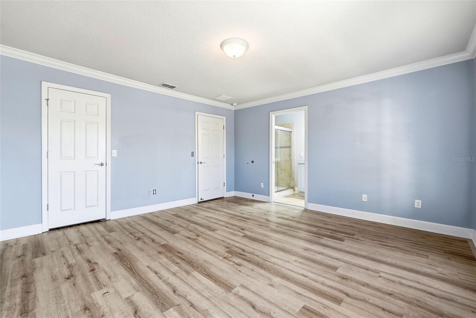 Image 23 of 37 For 12061 Breda Lane