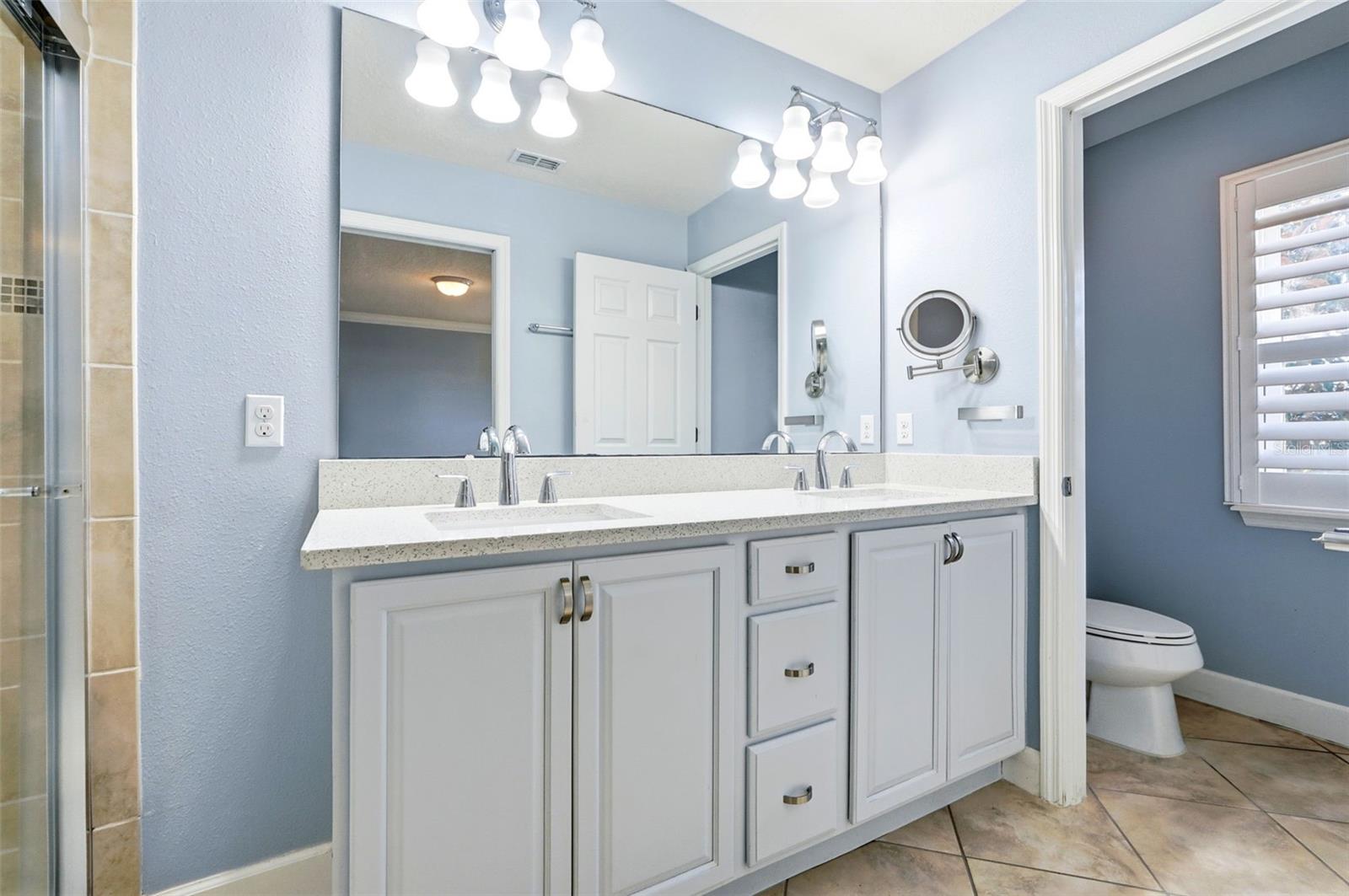 Image 24 of 37 For 12061 Breda Lane