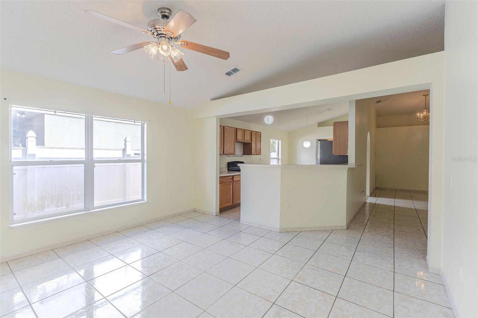 Image 19 of 35 For 5030 Silver Thistle Lane