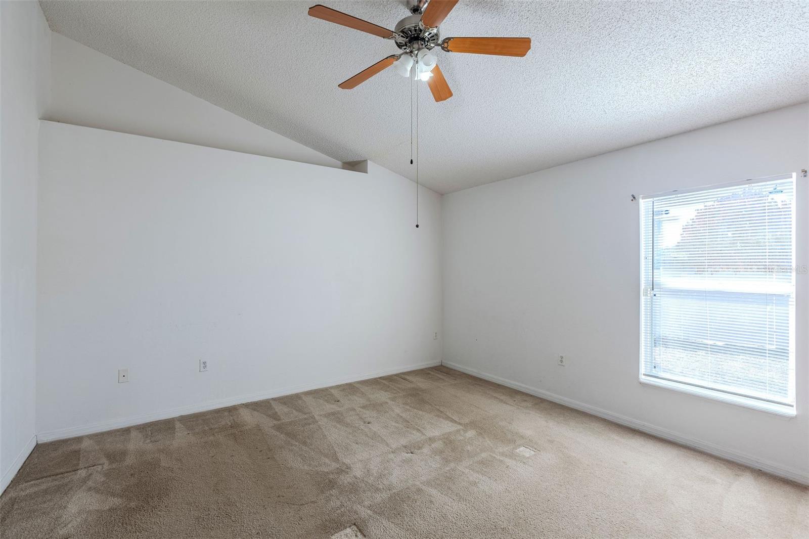 Image 23 of 35 For 5030 Silver Thistle Lane