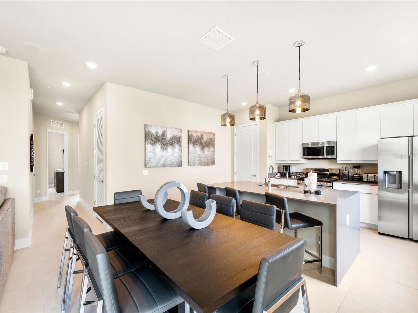 Image 19 of 63 For 7740 Sandy Ridge Drive 122