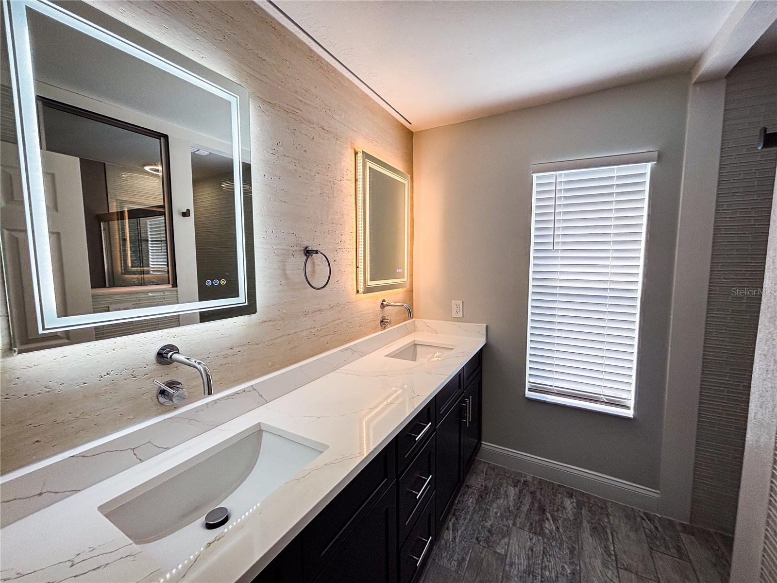 Image 17 of 41 For 13546 Tetherline Trail