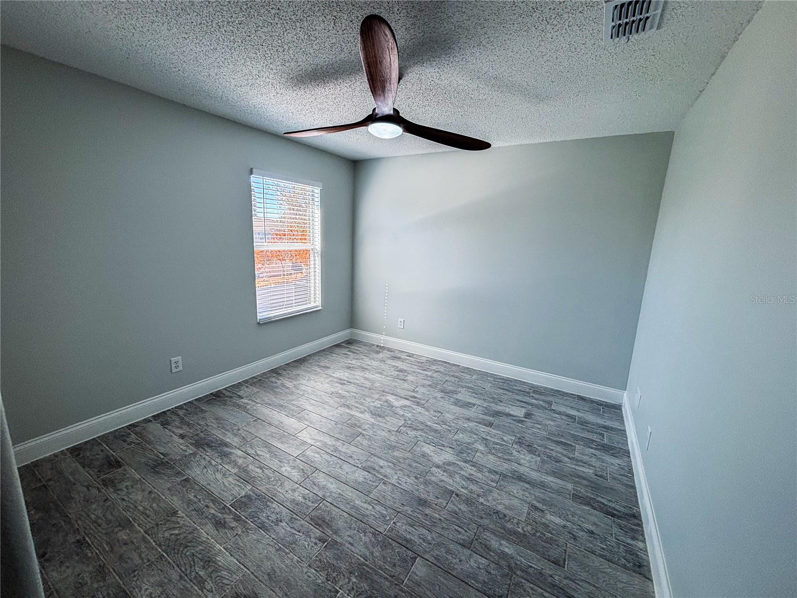 Image 19 of 41 For 13546 Tetherline Trail