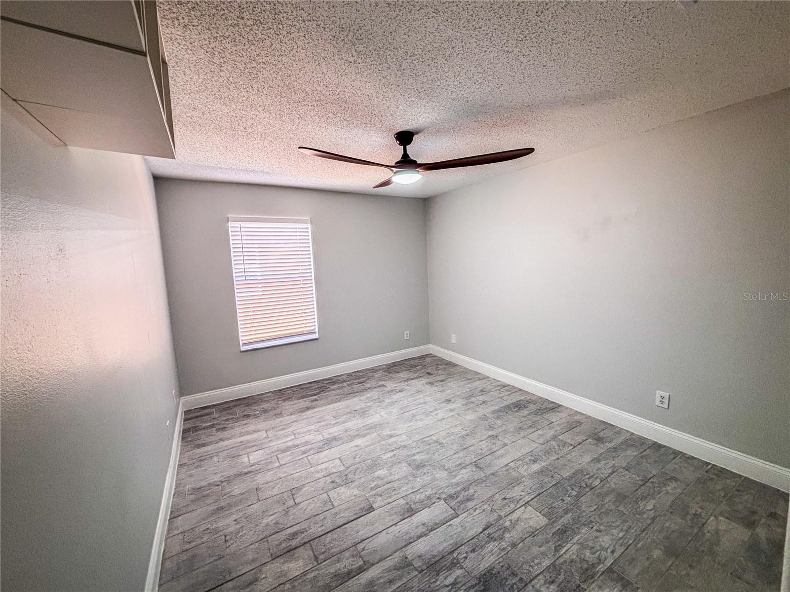 Image 21 of 41 For 13546 Tetherline Trail