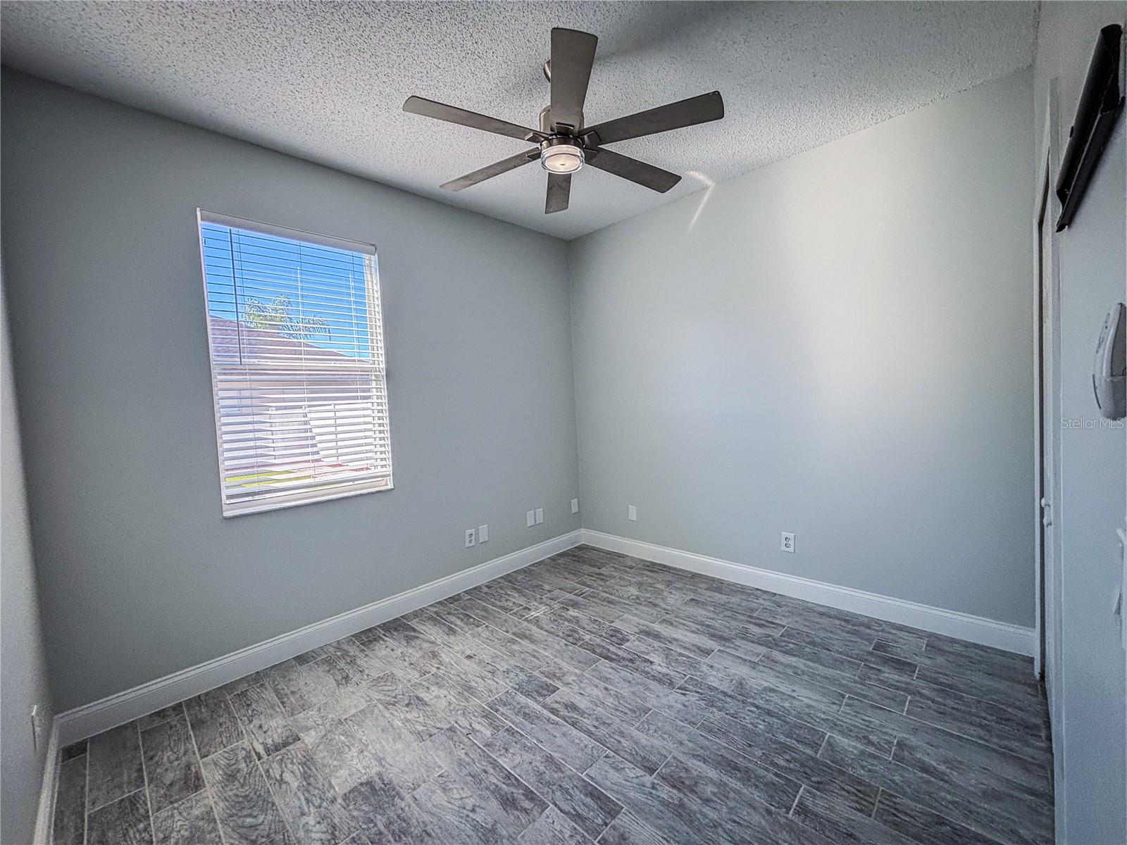 Image 27 of 41 For 13546 Tetherline Trail