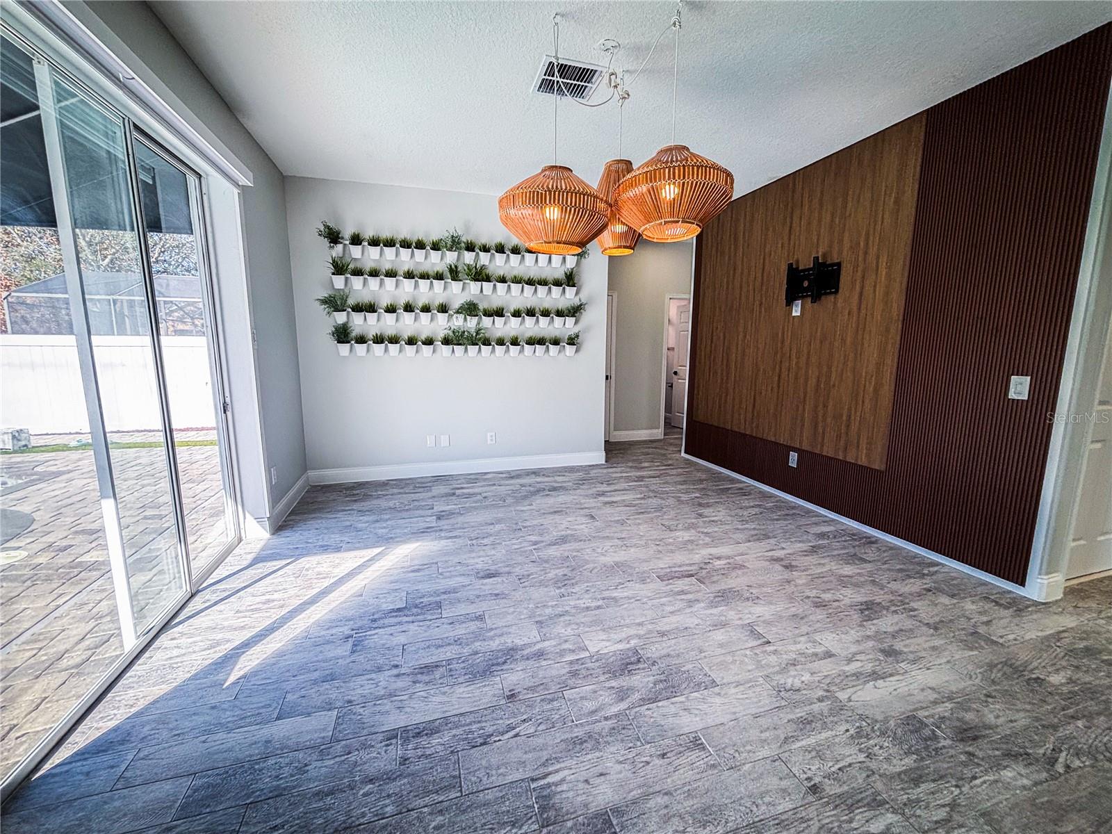 Image 30 of 41 For 13546 Tetherline Trail