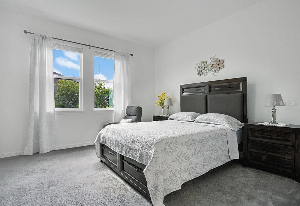 Listing photo id 13 for 2009 Napoli Drive