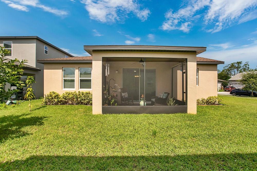 Listing photo id 24 for 2009 Napoli Drive