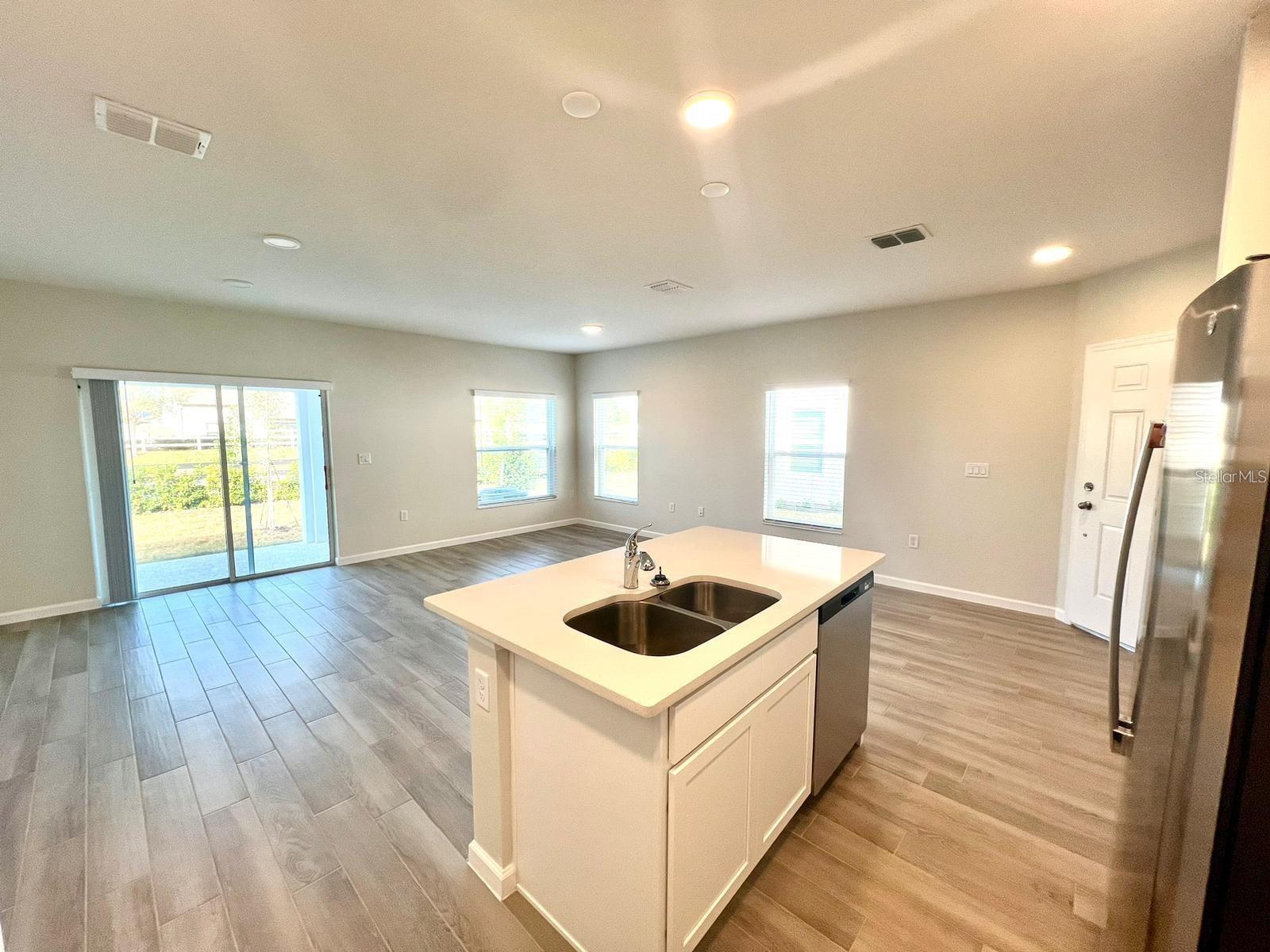 Image 3 of 21 For 2778 Narcoossee Commons Way