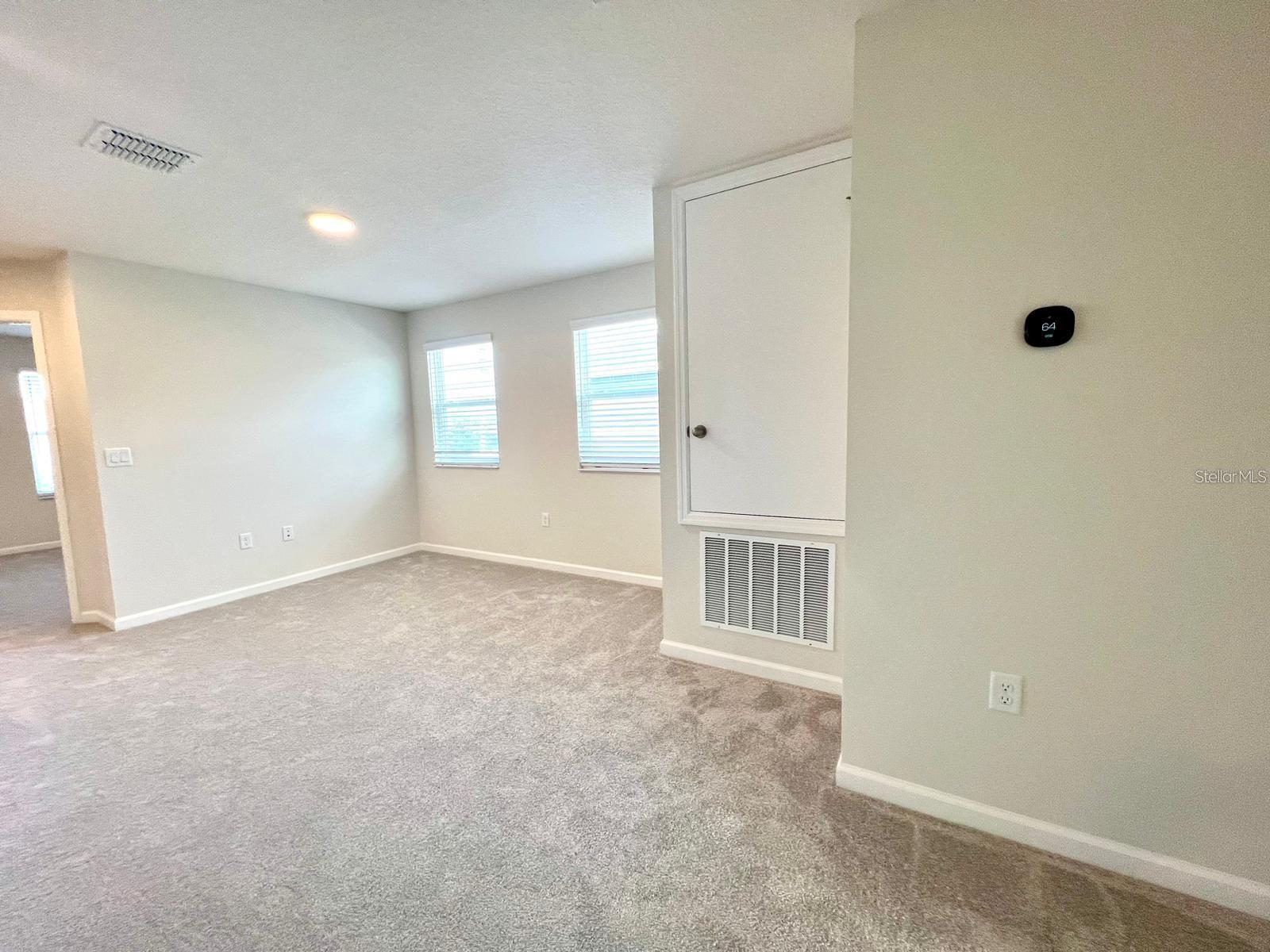 Image 9 of 21 For 2778 Narcoossee Commons Way