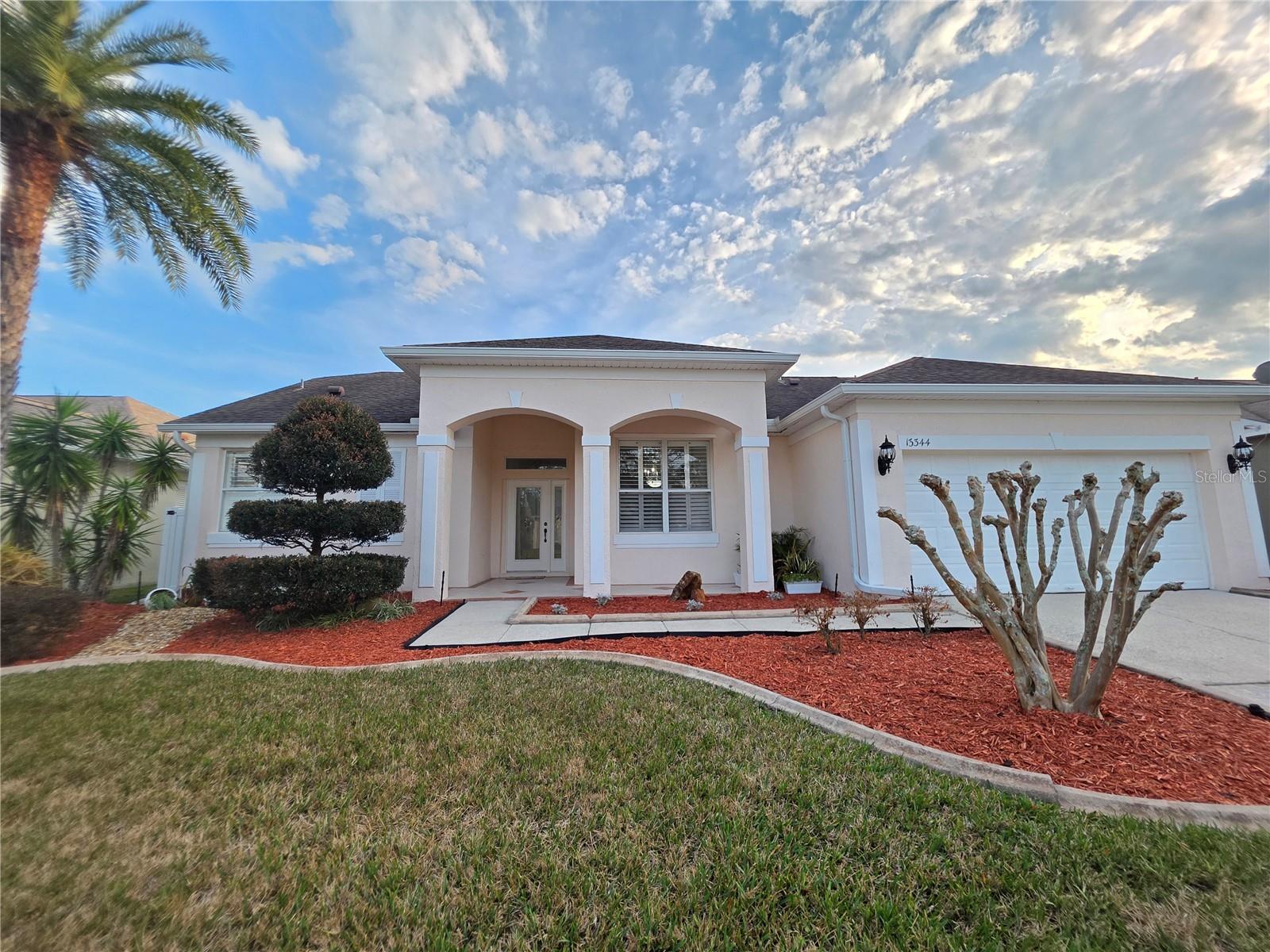 Listing photo id 0 for 13344 Rosemeade Cove