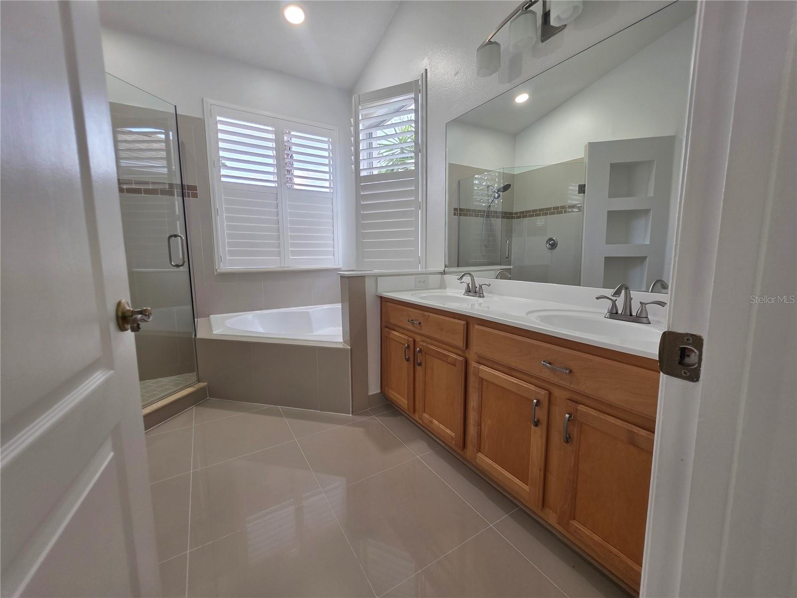 Listing photo id 43 for 13344 Rosemeade Cove