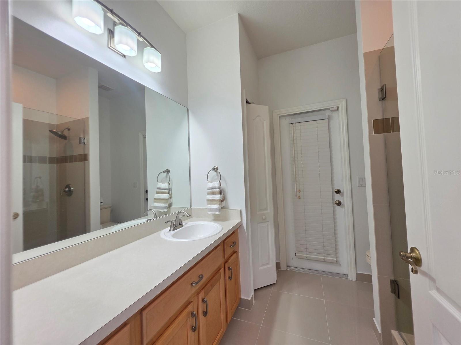 Listing photo id 53 for 13344 Rosemeade Cove