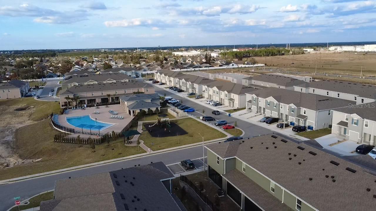 Image 12 of 47 For 1635 Thicket Avenue