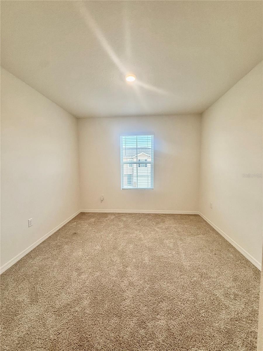 Image 20 of 47 For 1635 Thicket Avenue