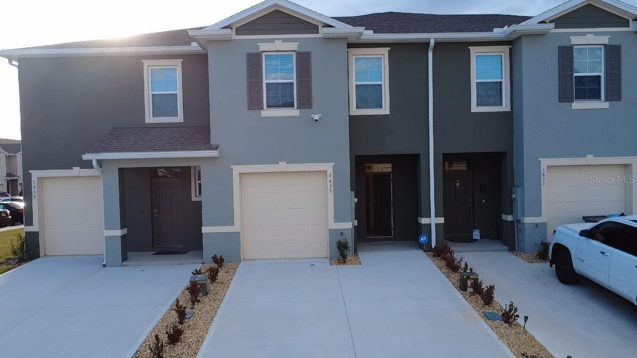 Image 3 of 47 For 1635 Thicket Avenue