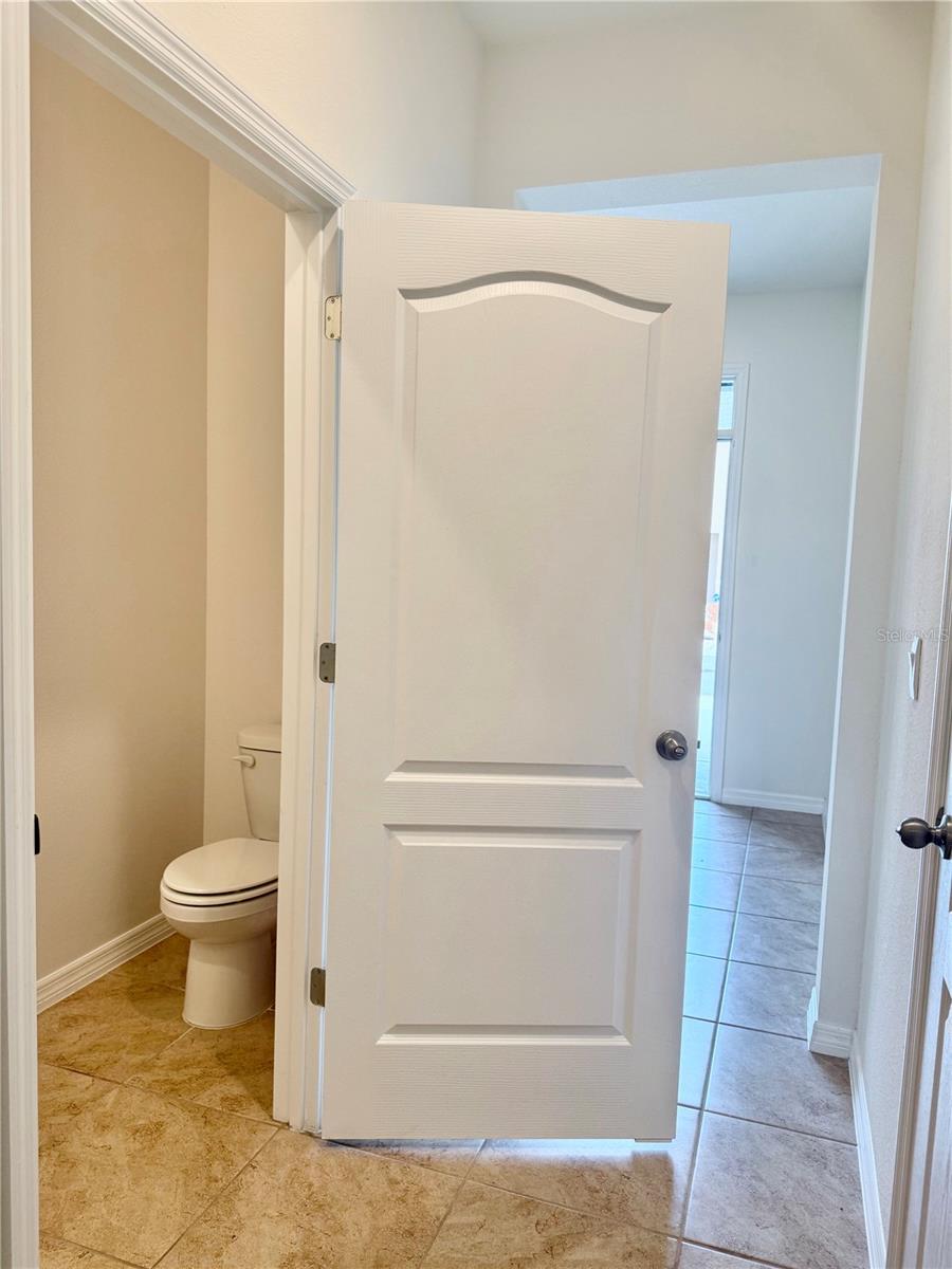 Image 32 of 47 For 1635 Thicket Avenue