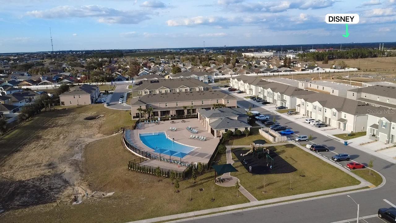 Image 8 of 47 For 1635 Thicket Avenue