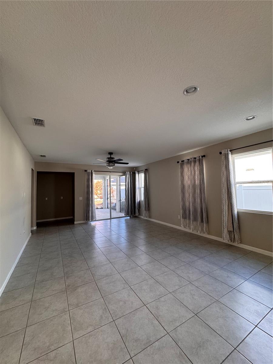 Image 6 of 16 For 541 Buchannan Drive