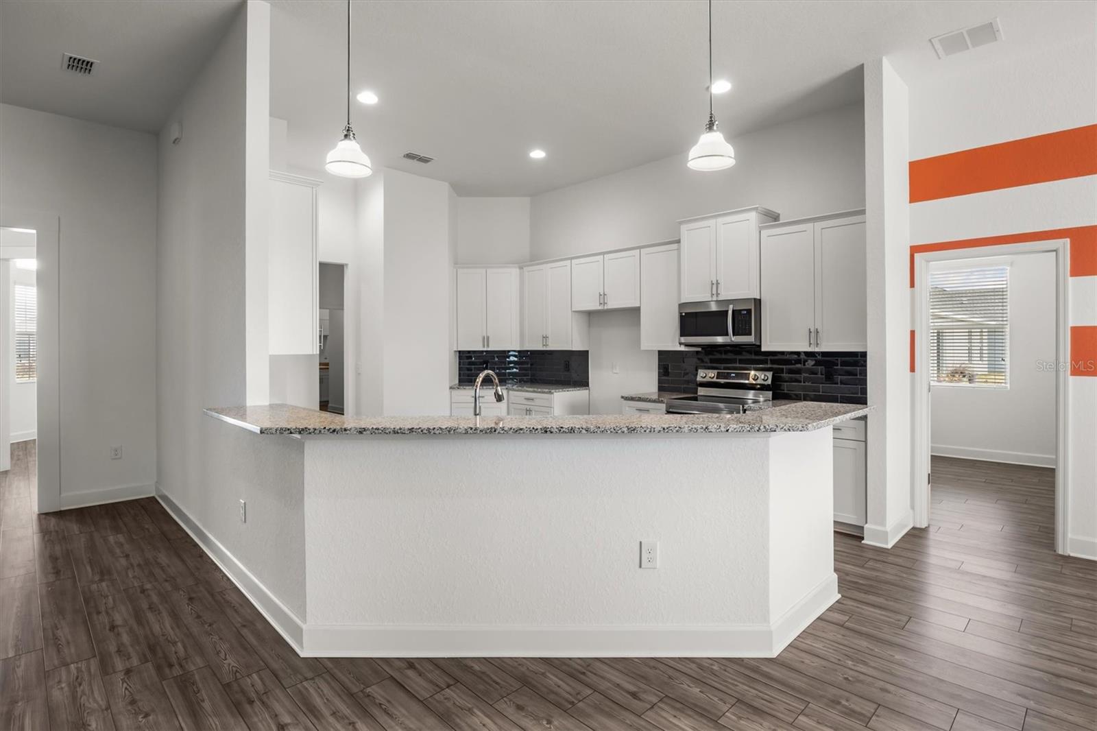 Image 15 of 51 For 530 Sanctuary Boulevard