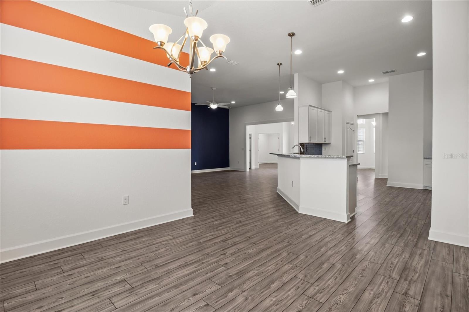 Image 20 of 51 For 530 Sanctuary Boulevard