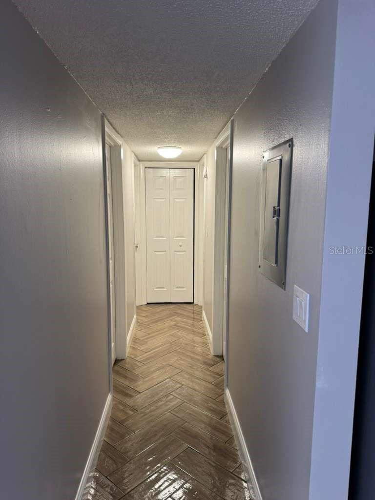 Image 12 of 13 For 911 Oak Ridge  C