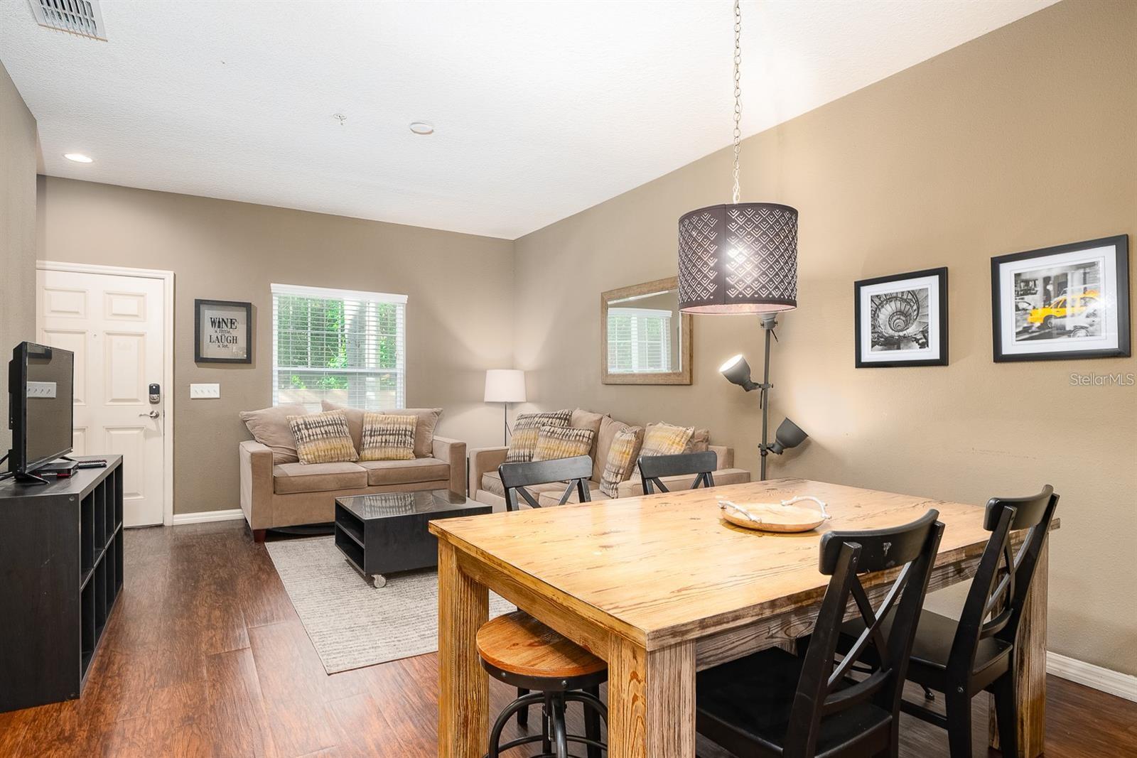 Image 10 of 24 For 8964 Silver Place