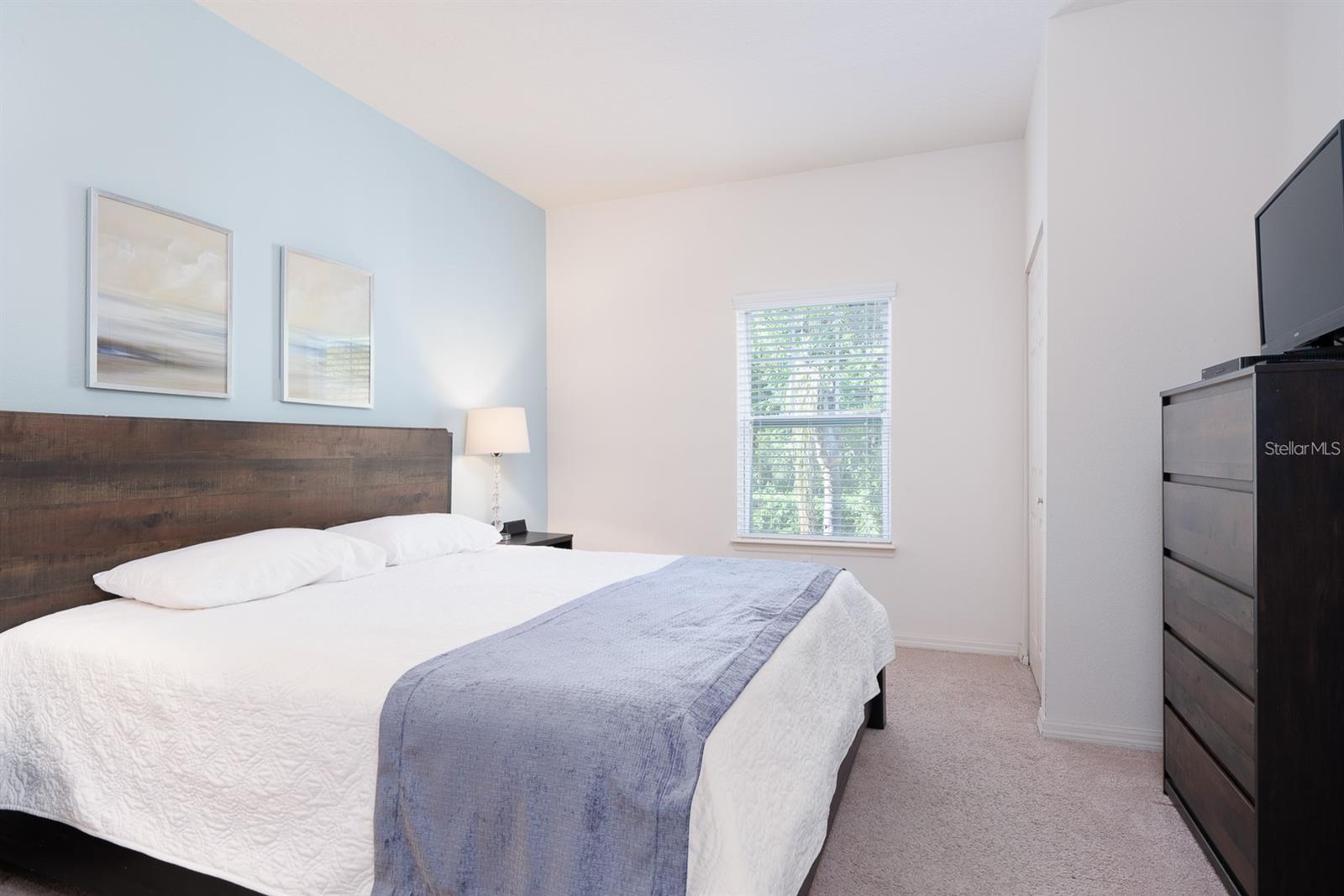 Image 21 of 24 For 8964 Silver Place