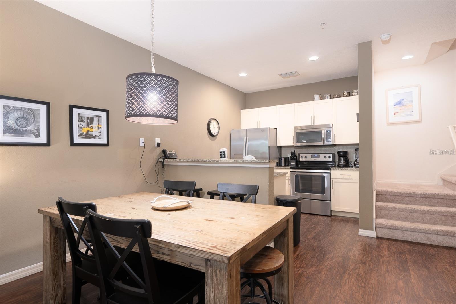 Image 9 of 24 For 8964 Silver Place