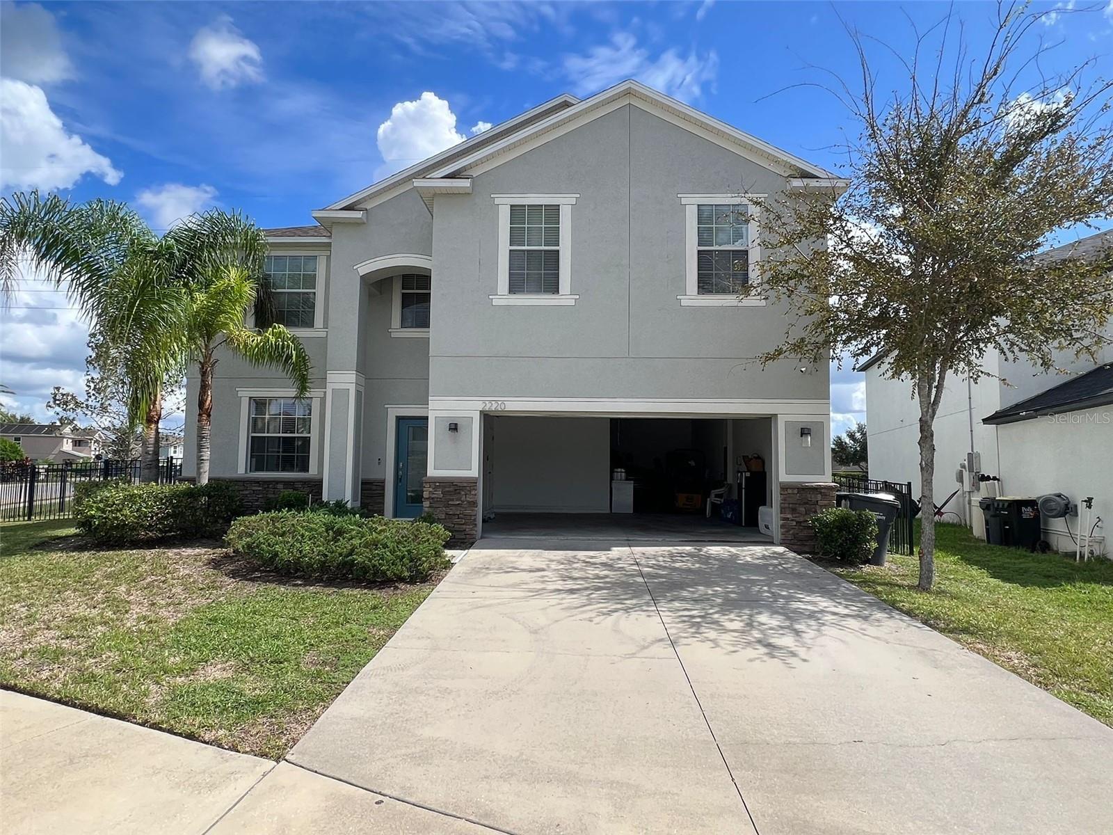 Image 2 of 17 For 2220 Grantham Avenue