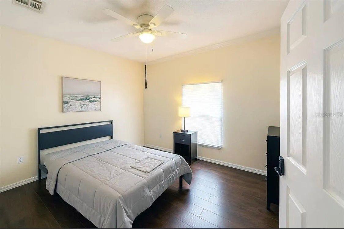 Image 13 of 16 For 1030 Universal Rest Place