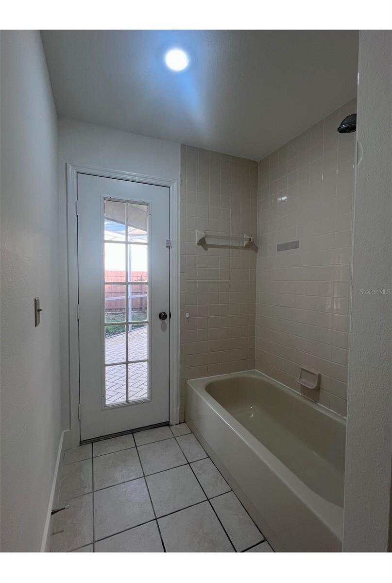 Image 26 of 37 For 9224 Sunflower Dr